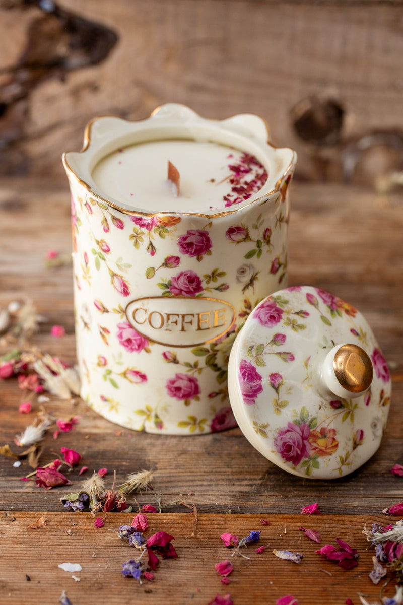 כלי קפה פרחוני קלאסי