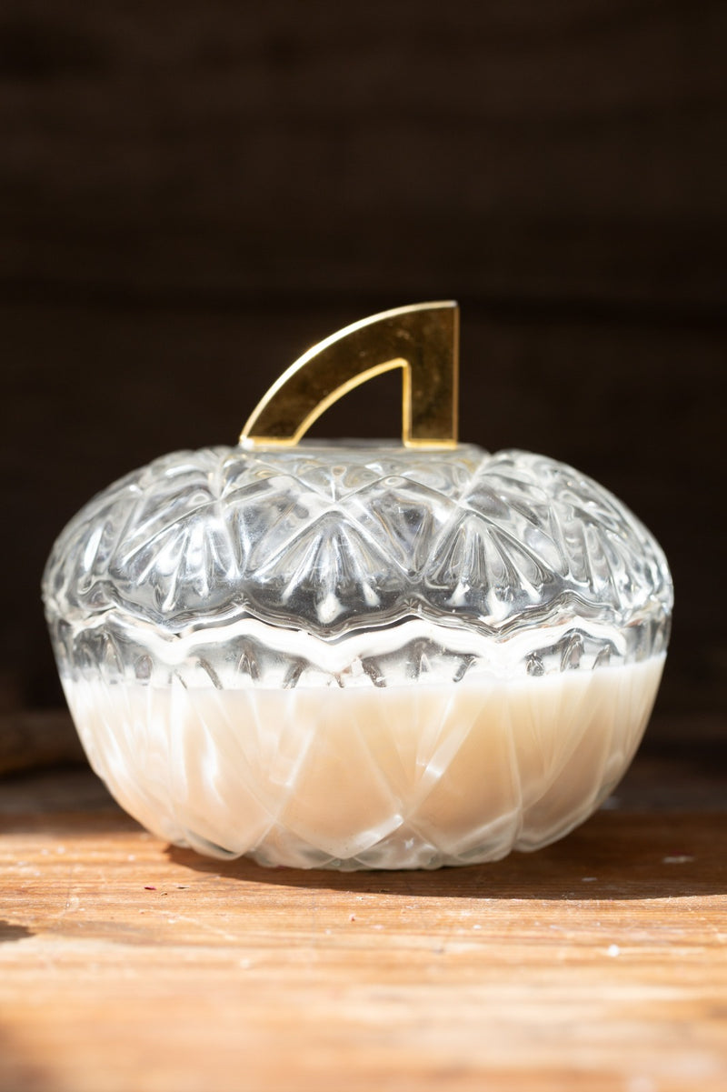 קופסאת תכשיטים עם מכסה פליז