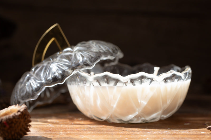 קופסאת תכשיטים עם מכסה פליז