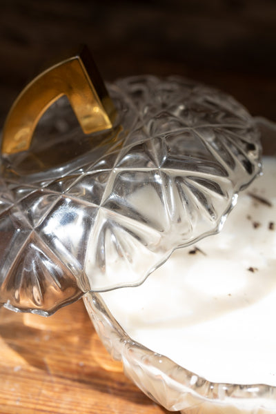 קופסאת תכשיטים עם מכסה פליז