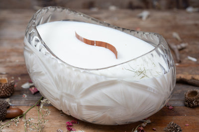 כלי קריסטל אובלי עם פיתוחים