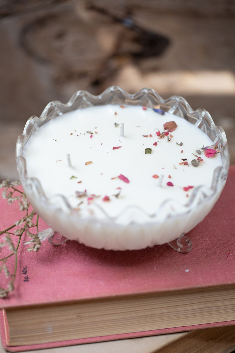 קערת קריסטל עם רגליות