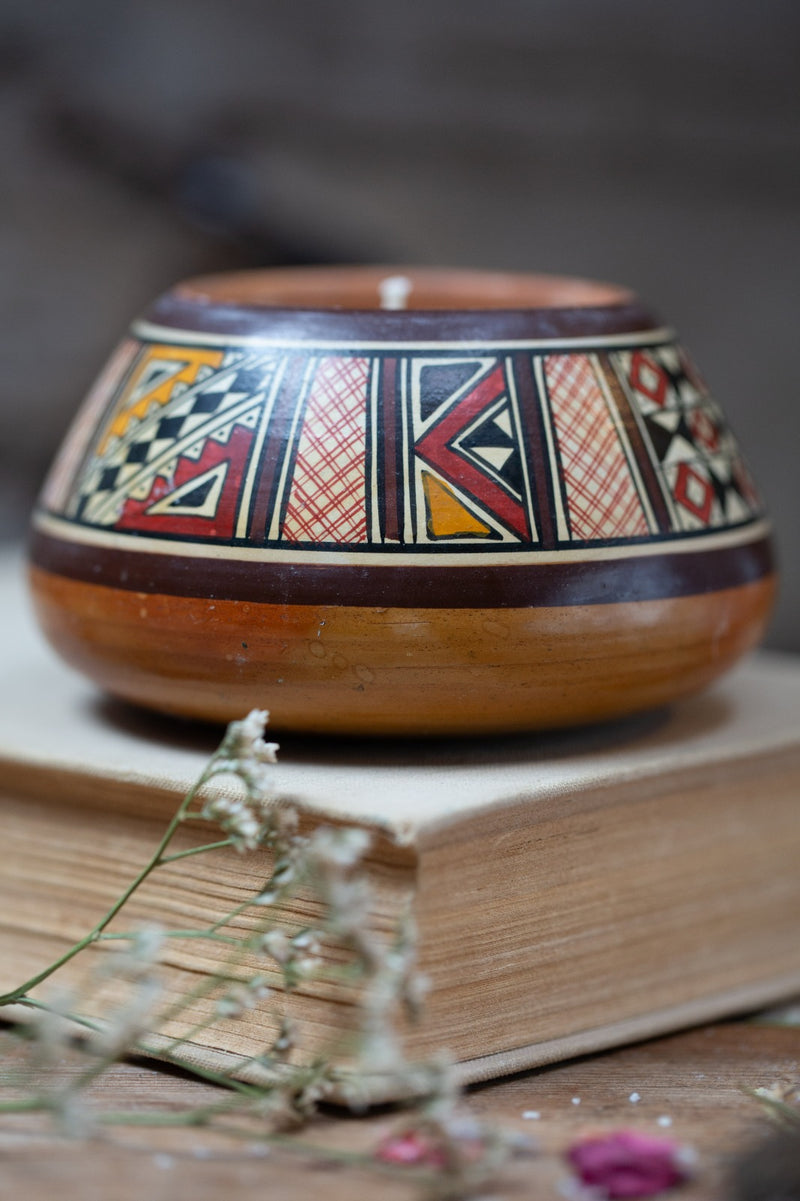 קערת חרס פרואנית בעבודת יד