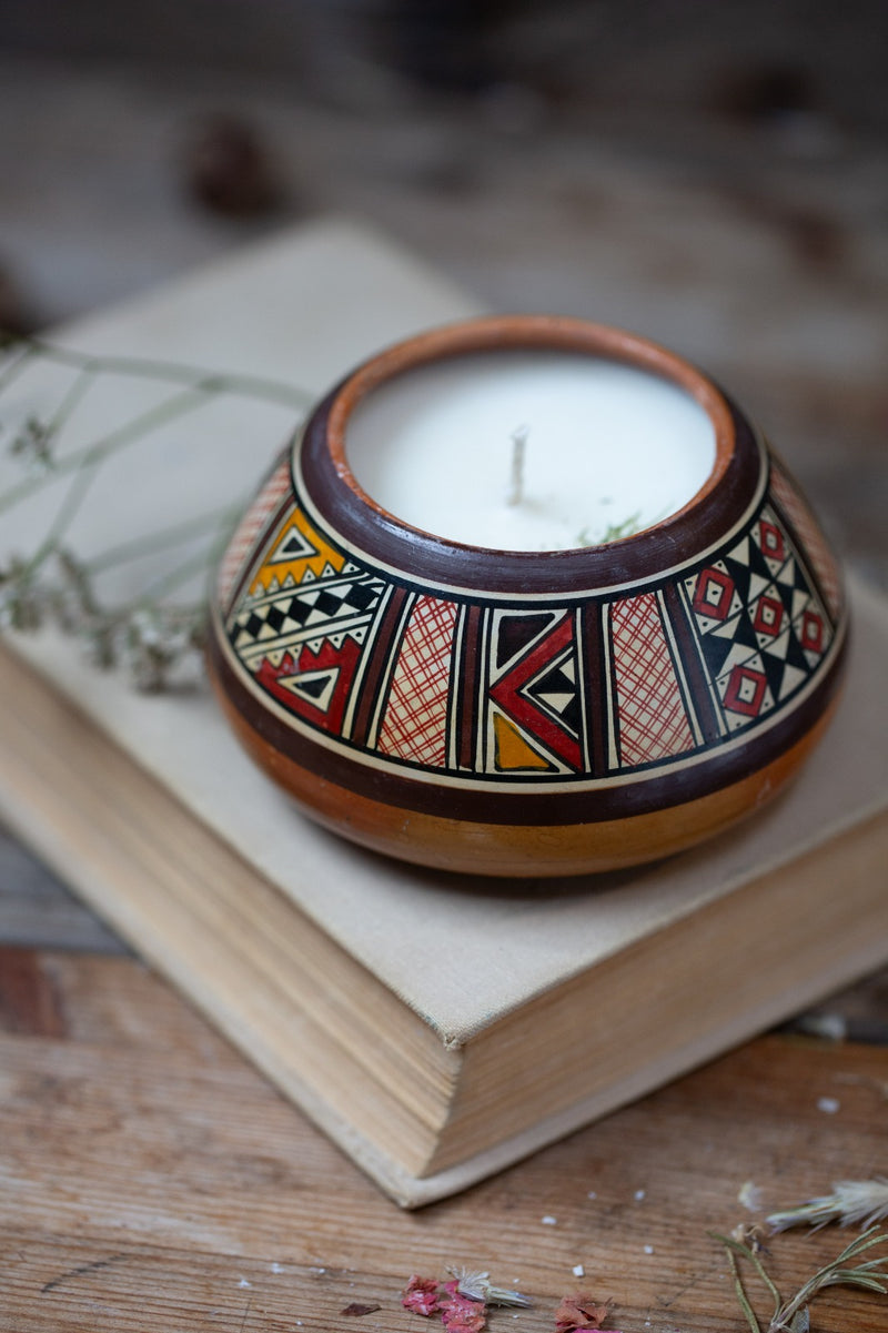 קערת חרס פרואנית בעבודת יד