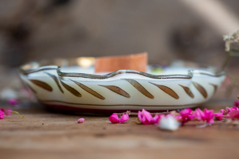 קערית זכוכית מסולסלת