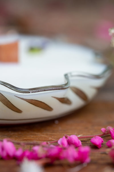 קערית זכוכית מסולסלת