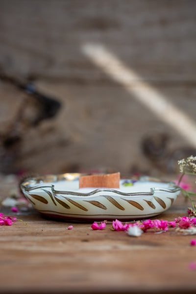 קערית זכוכית מסולסלת