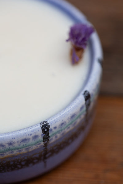 נר בכלי סגלגל תוצרת קרנת