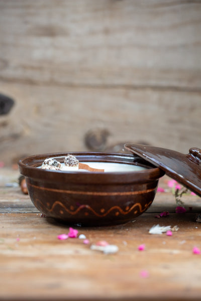 קערת קרמיקה עם מכסה