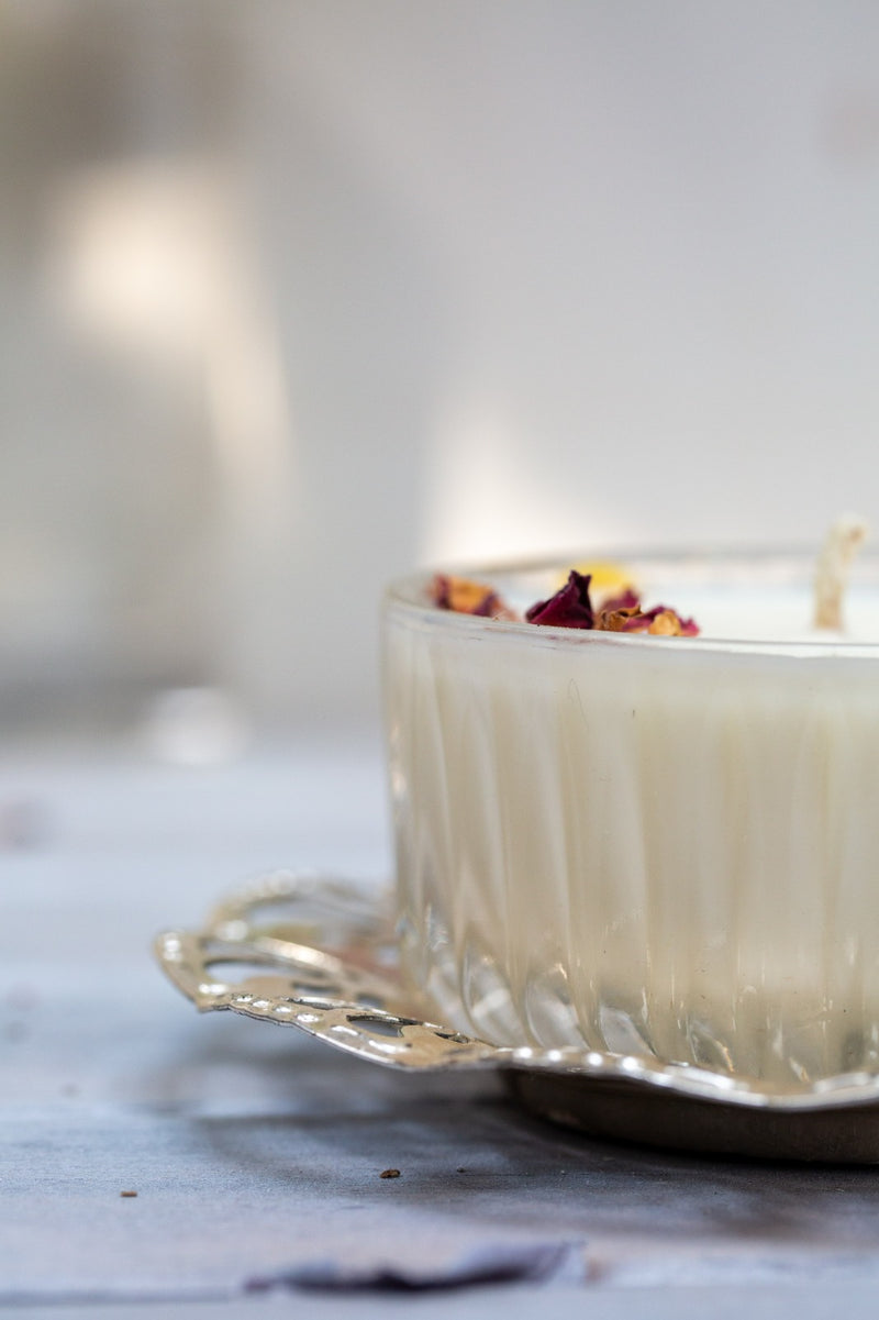 קערת זכוכית עם מכסה וציפוי כסף