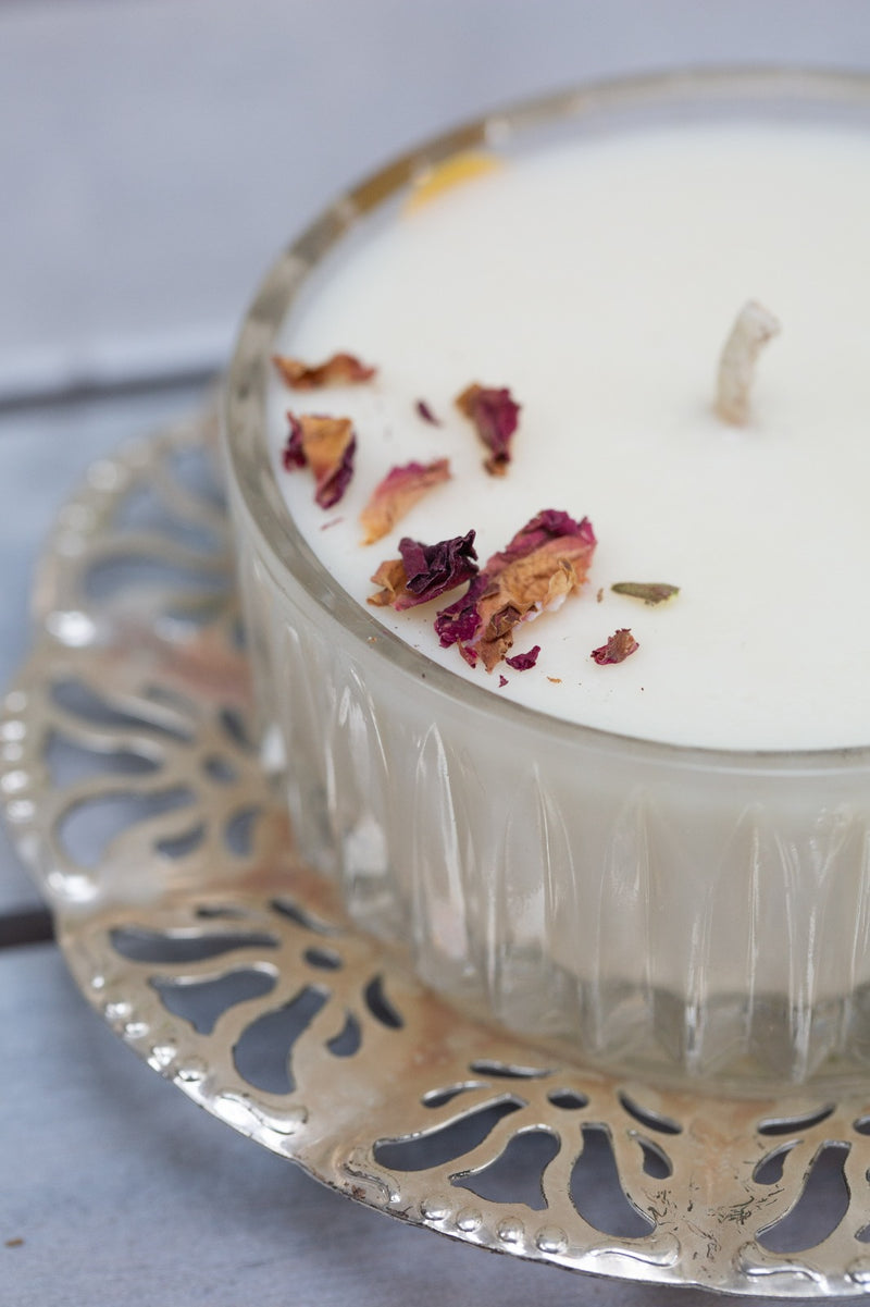 קערת זכוכית עם מכסה וציפוי כסף