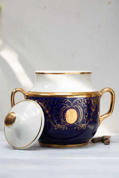 כלי פורצלן סובייטי משנות ה- 60