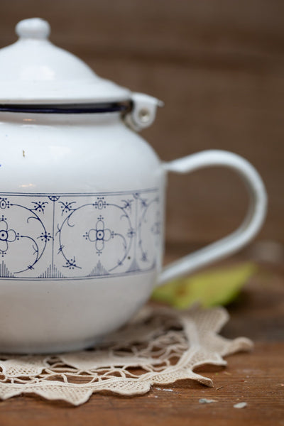 קומקום אמייל וינטג' משנות ה־30–50