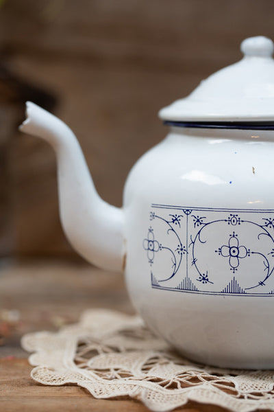 קומקום אמייל וינטג' משנות ה־30–50