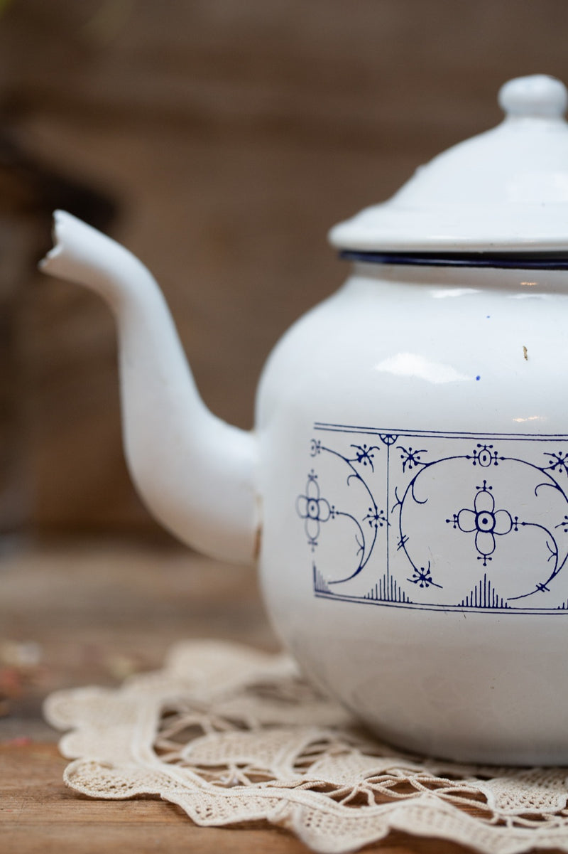 קומקום אמייל וינטג&