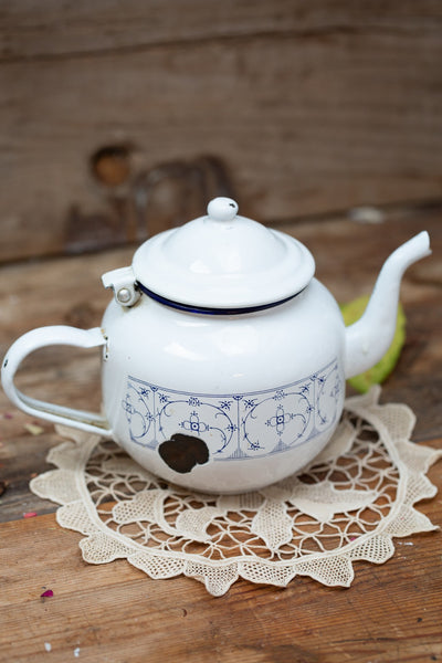 קומקום אמייל וינטג' משנות ה־30–50