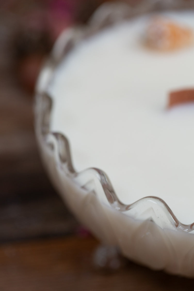 קערת קריסטל עם רגליות